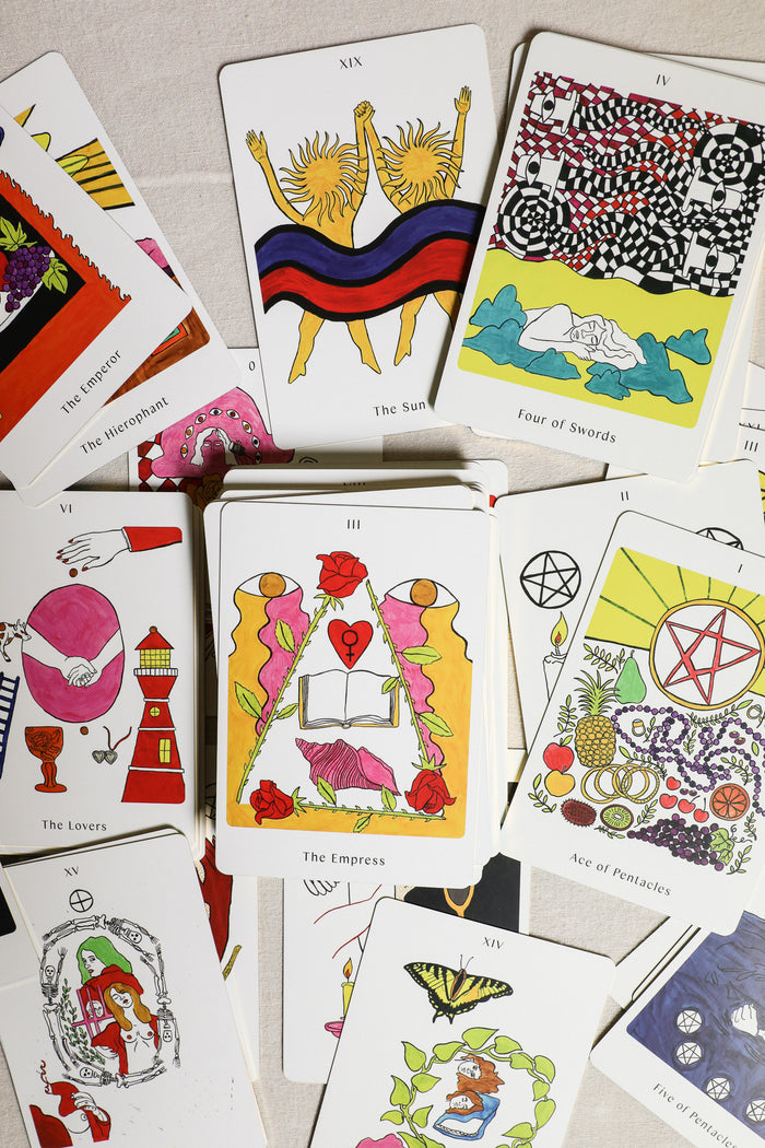 Apparition Tarot Deck