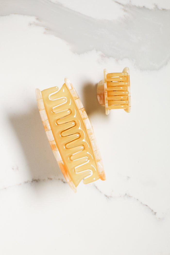 Checkered Sea Shell Hair Clip