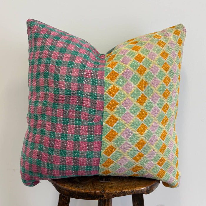 Lee Pillow