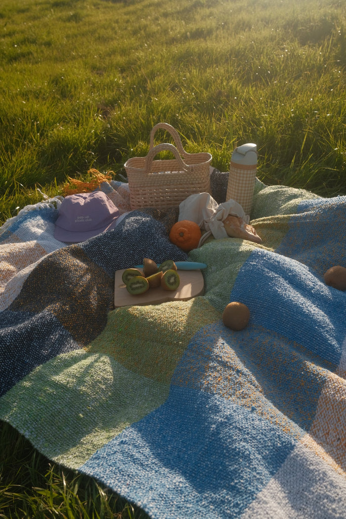 Suave Kiwi - Woven Blanket